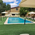 Masia El Molinete 3* Mora de Rubielos
