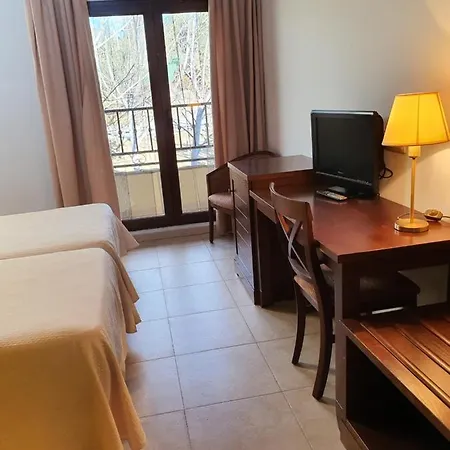 Отель Masia El Molinete 3*