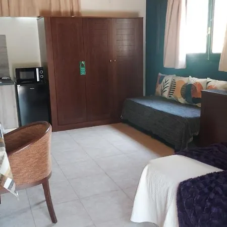 Masia El Molinete 3* Мора-де-Рубьелос