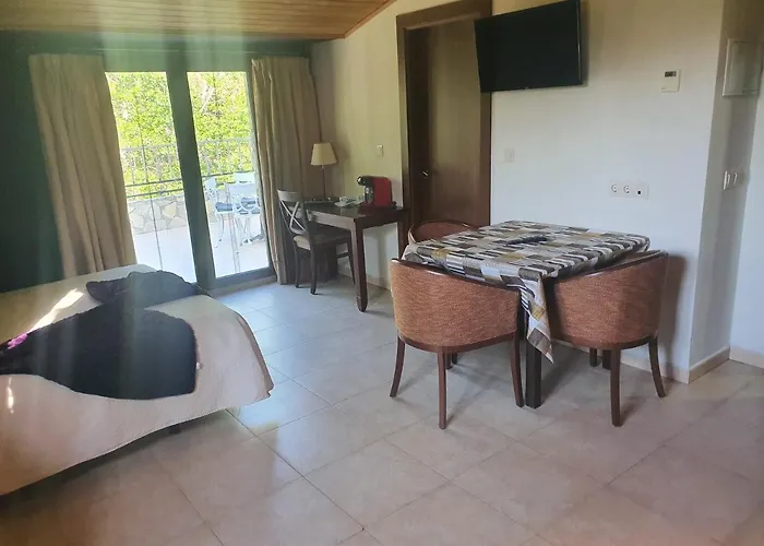 Masia El Molinete 3* Mora de Rubielos